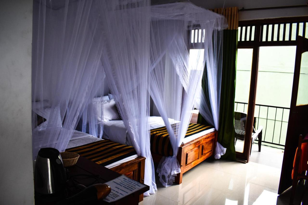 Elegant Home Stay Ella Exterior photo